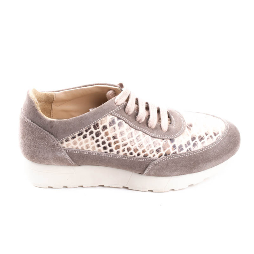Network Shoes Women size 38 Wheat